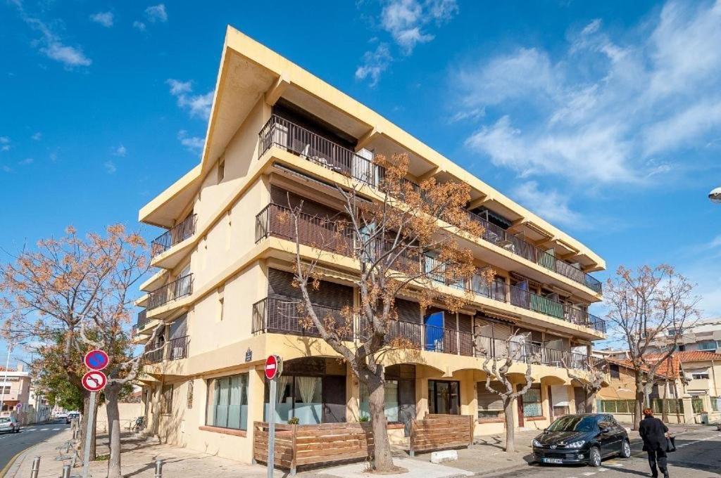 Canet-Plage Houstal Residence Extérieur photo